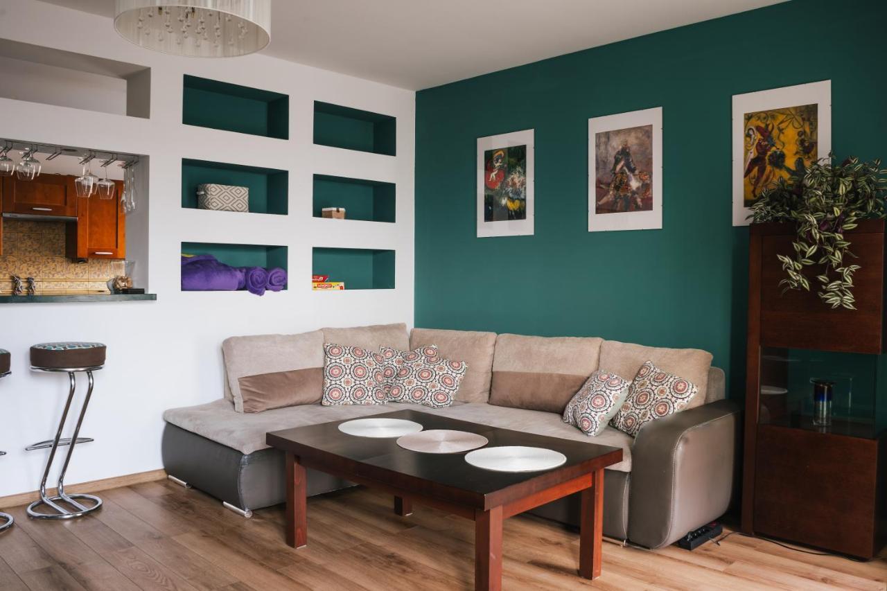 Ferienwohnung Rainbow Z Prywatnym Parkingiem Bielsko-Biala Exterior foto